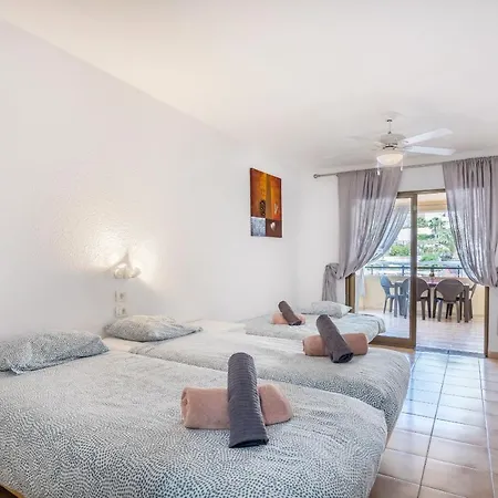 Castle Harbour Cozy Heated Pool Cristianos Lovetenerife