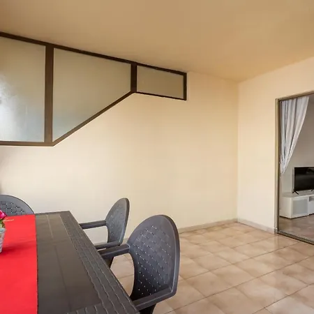 Castle Harbour Cozy Heated Pool Cristianos Lovetenerife Apartment *